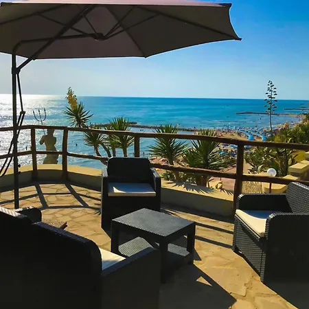 Gabbiano - Exclusive Seafront With Panoramic Views, Pool, Garden & Private Access - *