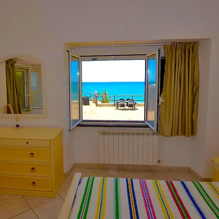 Holiday home Gabbiano - Exclusive Seafront With Panoramic Views, Pool, Garden & Private Access - *