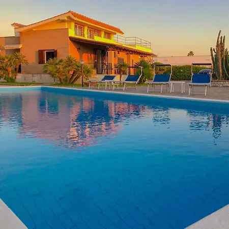 Gabbiano - Exclusive Seafront With Panoramic Views, Pool, Garden & Private Access - Holiday home